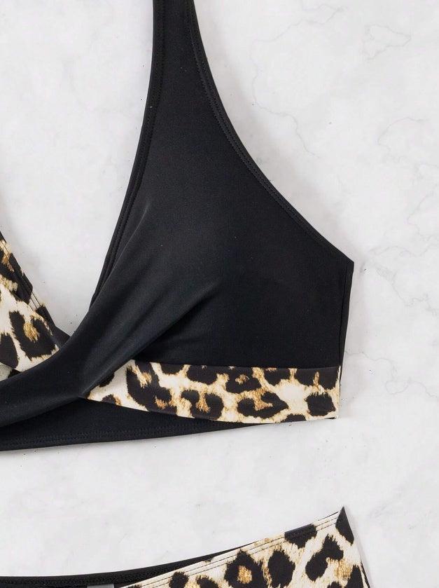 Women's Two-Piece Casual Swimsuit with Decorative Details – Stylish & Unique