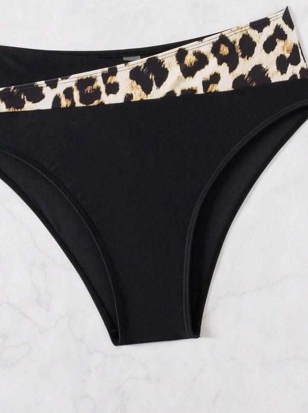 Women's Two-Piece Casual Swimsuit with Decorative Details – Stylish & Unique