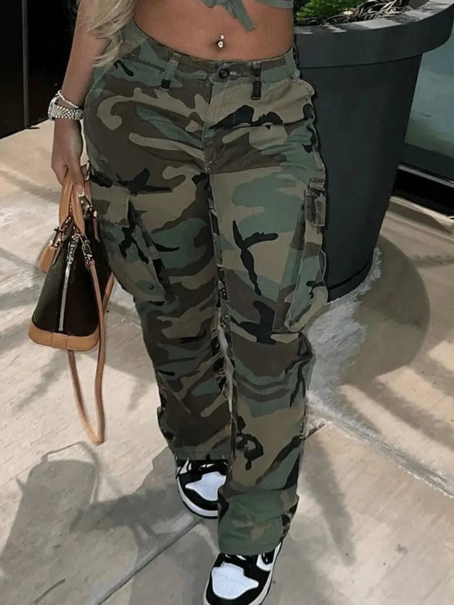 Trendy Camo Cargo Pants: Must-Have Streetwear-1